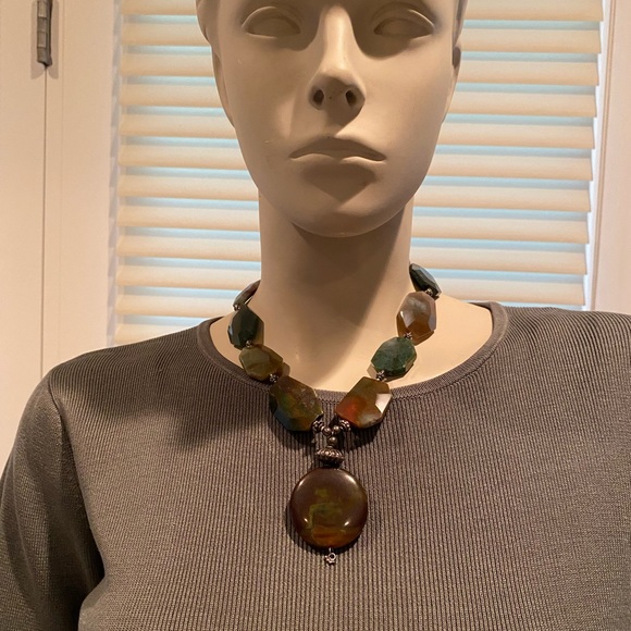 Stone Necklace With Stone Drop - Picture 2 of 12